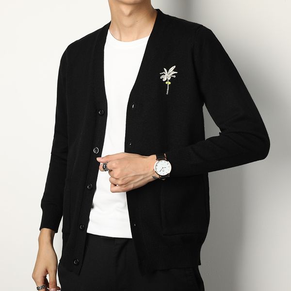 autumn winter new v neck sweater men fashoon men clothing 2020 all match embroidery cardigan streetwear casual coats 3xl, White;black
autumn winter new v neck sweater men fashoon men clothing 2020 all match embroidery cardigan streetwear casual coats 3xl, White;black