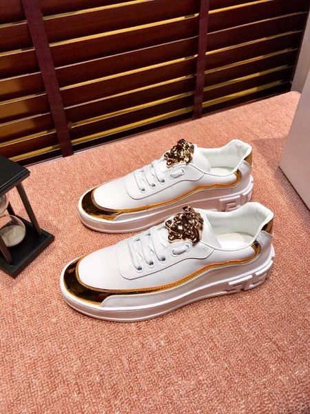2020s luxury fashion medusa embroidered low-lace up party tide shoes, high-quality casual wild sneakers, size: 38-45, Black
2020s luxury fashion medusa embroidered low-lace up party tide shoes, high-quality casual wild sneakers, size: 38-45, Black