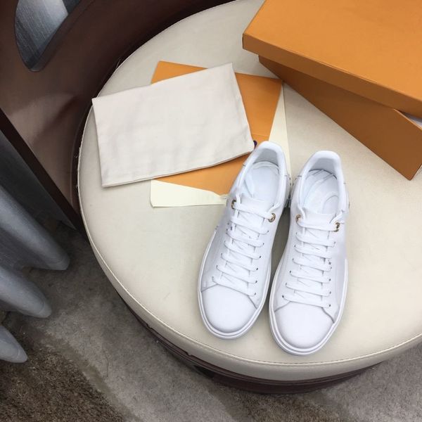 2020 women's low casual shoes frontrow stellar rivoli embroidered leather women's sneakers sneakers brand design
2020 women's low casual shoes frontrow stellar rivoli embroidered leather women's sneakers sneakers brand design