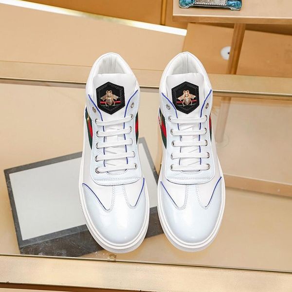 new arrival lightweight men 's shoes fashion plus size casual footwears lace -up sports luxury men boots scarpe da uomo di
new arrival lightweight men 's shoes fashion plus size casual footwears lace -up sports luxury men boots scarpe da uomo di