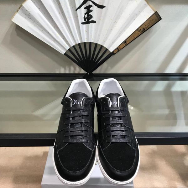 2019b luxury fashion men's leather casual shoes, fashion outdoor wild sports shoes, original box packaging, size: 38-45
2019b luxury fashion men's leather casual shoes, fashion outdoor wild sports shoes, original box packaging, size: 38-45