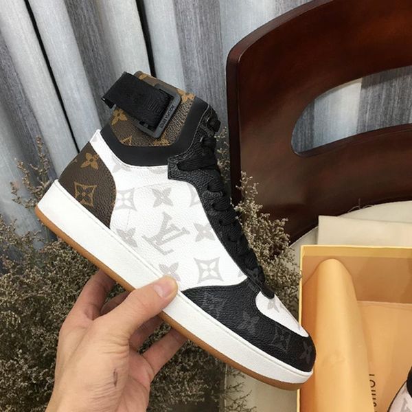 2020 couple shoes fashion luxury mens leather casual sport shoes,personality wild high mens casual shoes size 35-46 00312, Black
2020 couple shoes fashion luxury mens leather casual sport shoes,personality wild high mens casual shoes size 35-46 00312, Black