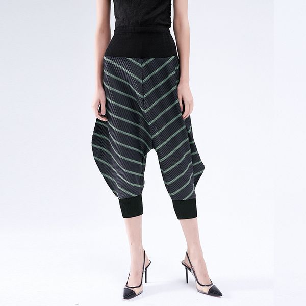 plus size pants for women 45-75kg autumn 2020 new stripes patchwork elastic high waist loose harem trousers mid-calf length, Black;white
plus size pants for women 45-75kg autumn 2020 new stripes patchwork elastic high waist loose harem trousers mid-calf length, Black;white