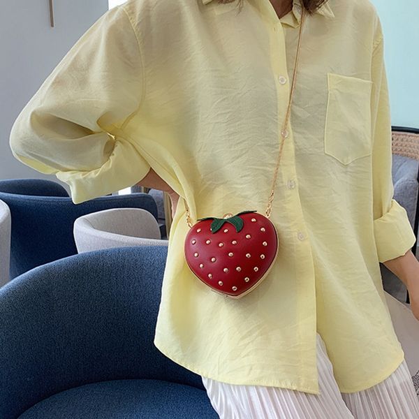 cute strawberry heart shape pu studs fashion lady chain wallet clutch bag shoulder bag handbag red 
cute strawberry heart shape pu studs fashion lady chain wallet clutch bag shoulder bag handbag red