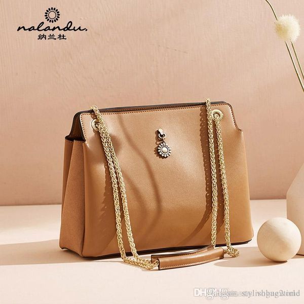 ladies bucket bag ladies leather diagonal shoulder large shopping bbag european and american retro large capacity portable tote bag 302
ladies bucket bag ladies leather diagonal shoulder large shopping bbag european and american retro large capacity portable tote bag 302