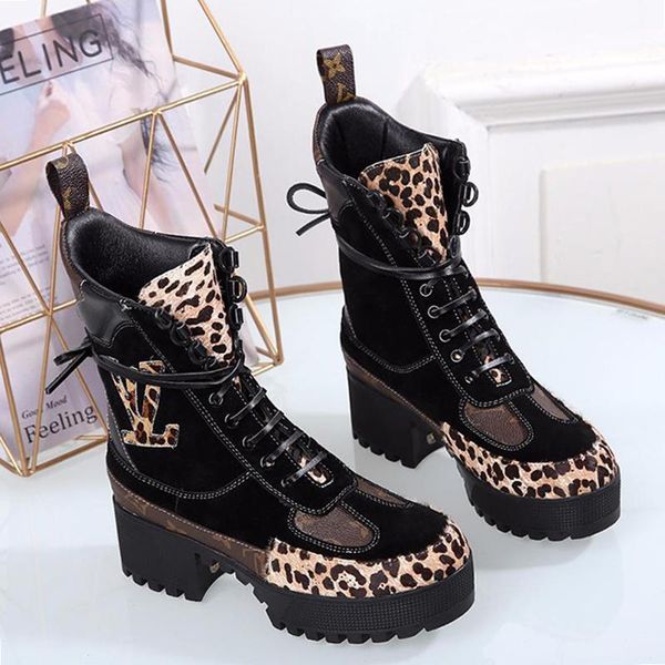 женщины лауреатом платформы desert загрузочный chaussures de femme мода обувь luxury bottes femmes с коробкой женщины повседневная обувь lux, Black
женщины лауреатом платформы desert загрузочный chaussures de femme мода обувь luxury bottes femmes с коробкой женщины повседневная обувь lux, Black