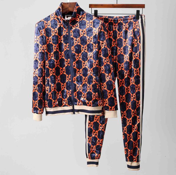HOT Men's Tracksuit Jackets Set Fashion Running Tracksuits Medusa Men Sports Suit Letter printing Slim Hoodies Clothing Track Kit Spor
HOT Men's Tracksuit Jackets Set Fashion Running Tracksuits Medusa Men Sports Suit Letter printing Slim Hoodies Clothing Track Kit Spor