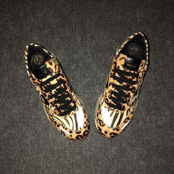 2020-2019l new luxury limited edition men's casual shoes, fashion wild sports shoes, original packaging shoe box delivery, yardage: 38
2020-2019l new luxury limited edition men's casual shoes, fashion wild sports shoes, original packaging shoe box delivery, yardage: 38