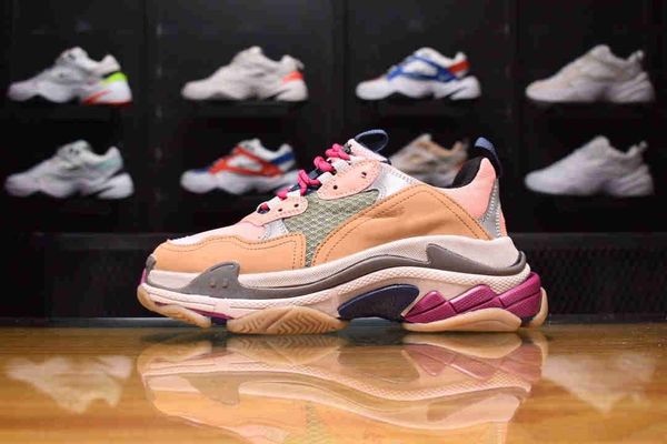 2020 european and american fashion triple s comfortable, breathable, non-slip wear-resistant men's and women's shoes 73654646884h, Black
2020 european and american fashion triple s comfortable, breathable, non-slip wear-resistant men's and women's shoes 73654646884h, Black