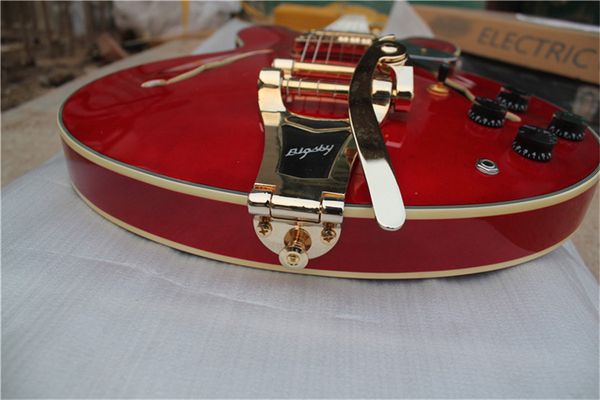custom 335 electric guitar,red maple semi hollow body,rosewood fingerboard binding,bigs tremolo,gold hardware
custom 335 electric guitar,red maple semi hollow body,rosewood fingerboard binding,bigs tremolo,gold hardware