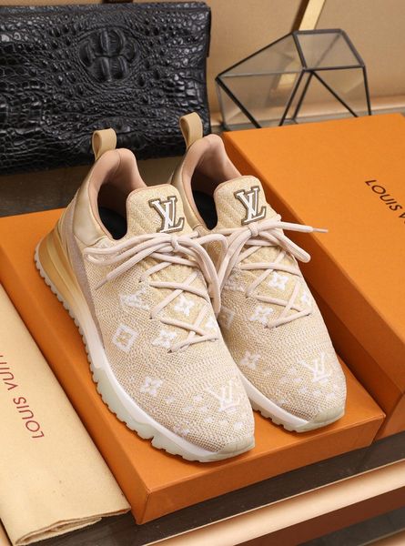 new7 fashion men's shoes wild sports shoes casual outdoor comfortable breathable travel shoes original box packaging fast delivery, Black
new7 fashion men's shoes wild sports shoes casual outdoor comfortable breathable travel shoes original box packaging fast delivery, Black