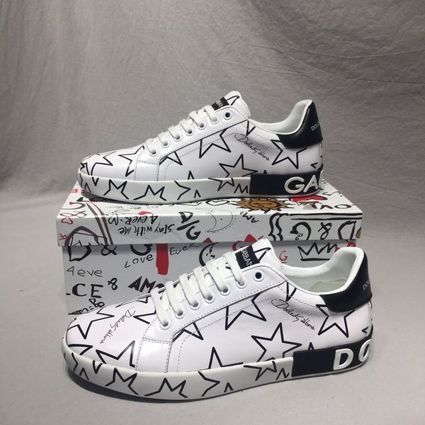 2020 j8 leather lace-up fashion casual mens luxury designer shoes classic flat shoes mens sneakers original box, Black
2020 j8 leather lace-up fashion casual mens luxury designer shoes classic flat shoes mens sneakers original box, Black