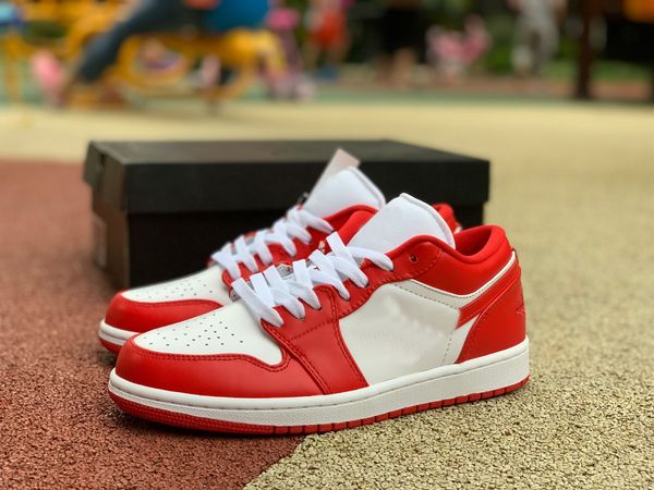 1 retro low gym jumpman 1s basketball shoes with gym red gym red white golf shoes tennis shoes mens designer trainers schoenen, White;red
1 retro low gym jumpman 1s basketball shoes with gym red gym red white golf shoes tennis shoes mens designer trainers schoenen, White;red