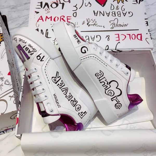 2020t new trend embroidered leather casual shoes outdoor men and women casual sports shoes fashion graffiti wild couple shoes, yards 35-45, Black
2020t new trend embroidered leather casual shoes outdoor men and women casual sports shoes fashion graffiti wild couple shoes, yards 35-45, Black