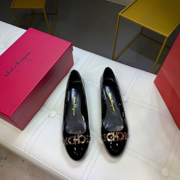 new16 luxury personality ladies casual shoes fashion versatile flat shoes business work women's shoes original box packaging fast deliv, Black
new16 luxury personality ladies casual shoes fashion versatile flat shoes business work women's shoes original box packaging fast deliv, Black
