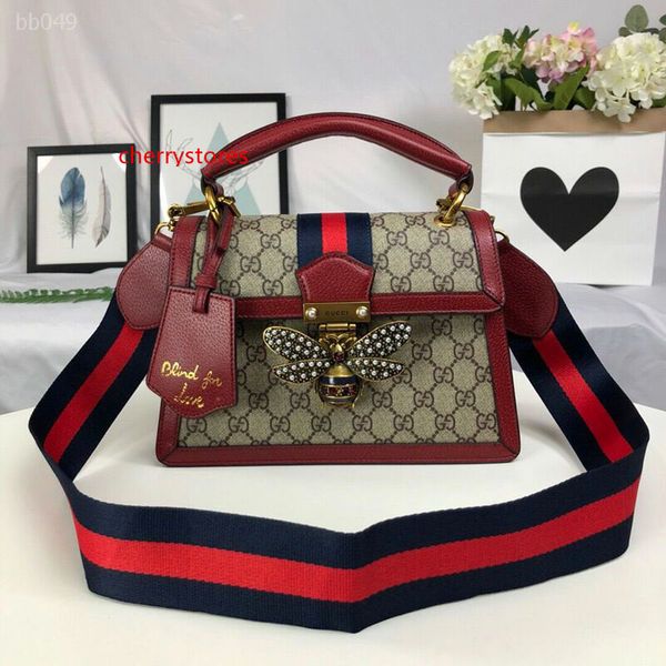 2020 fashion genuine leather handbag small fragrance fashion wild rhombus chain shoulder slung small square bag tide size 25.5x17x13cm
2020 fashion genuine leather handbag small fragrance fashion wild rhombus chain shoulder slung small square bag tide size 25.5x17x13cm