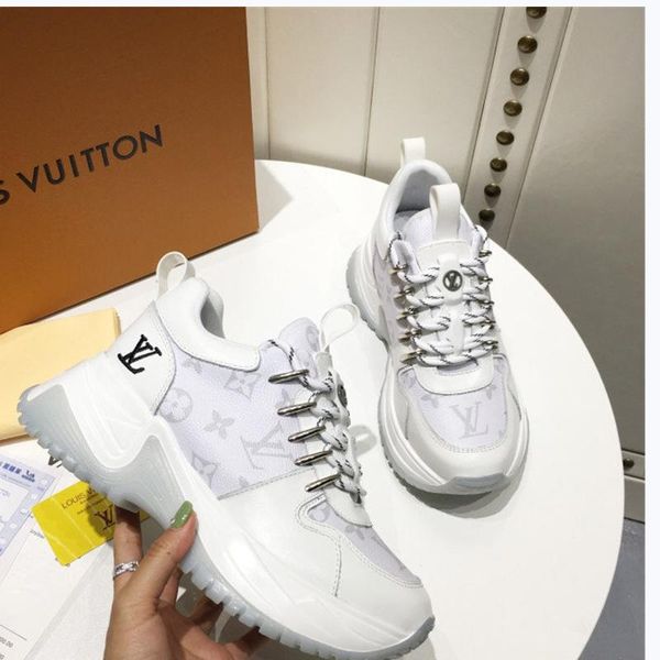 221 new designer luxury women's casual fashion shoes, women's outdoor casual shoes, high-quality materials, with original box, Black
221 new designer luxury women's casual fashion shoes, women's outdoor casual shoes, high-quality materials, with original box, Black