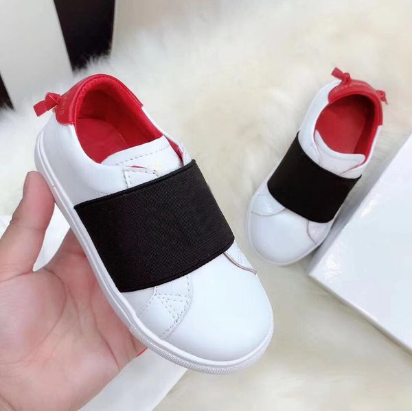 given kids designer shoes girls sneakers triple s fashion luxury designer boys casual shoes sports leather trainers knot heel, Black;red
given kids designer shoes girls sneakers triple s fashion luxury designer boys casual shoes sports leather trainers knot heel, Black;red