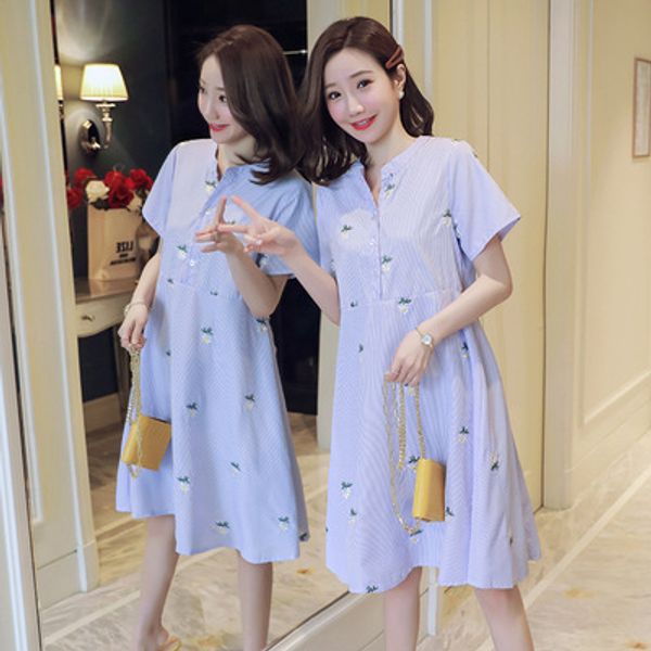 2020 summer new fashion maternity dress striped embroidered long loose women's maternity dress elegant, White
2020 summer new fashion maternity dress striped embroidered long loose women's maternity dress elegant, White