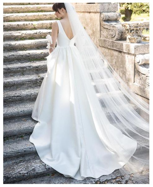 classic design satin wedding dresses deep v neck sleeveless a line simple style 2021 bridal gowns vintage custom plus size, White
classic design satin wedding dresses deep v neck sleeveless a line simple style 2021 bridal gowns vintage custom plus size, White