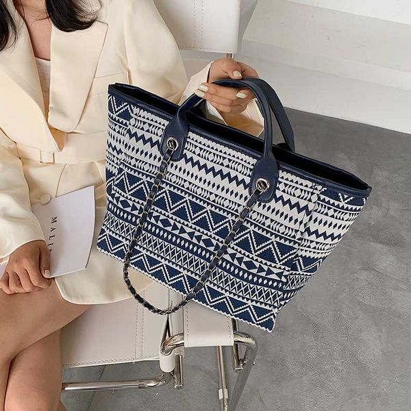 french design fashion bucket bag elegant ethnic style large capacity handbag shopping bag messenger width 43cm height 29cm
french design fashion bucket bag elegant ethnic style large capacity handbag shopping bag messenger width 43cm height 29cm
