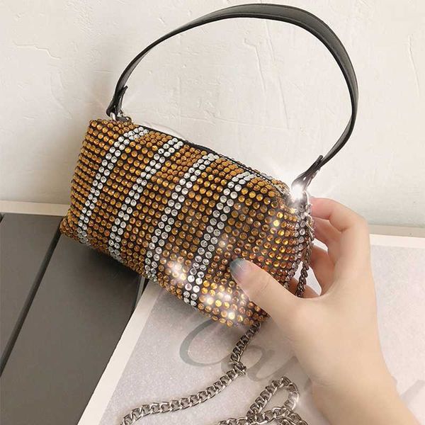 women clutches bling design hand bag evening clutch totes fashion handbag women vintage soft dimond purse luxury chain shoulder
women clutches bling design hand bag evening clutch totes fashion handbag women vintage soft dimond purse luxury chain shoulder