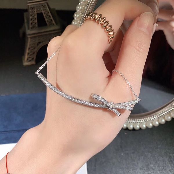 sterling silver s925 small incense bowknot ladies necklace smile white gold full diamond clavicle chain temperament female
sterling silver s925 small incense bowknot ladies necklace smile white gold full diamond clavicle chain temperament female