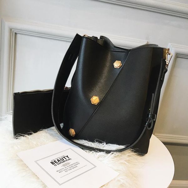 women's handbag new fashion bag simple large capacity bucket bag single shoulder messenger bag womens cross body
women's handbag new fashion bag simple large capacity bucket bag single shoulder messenger bag womens cross body