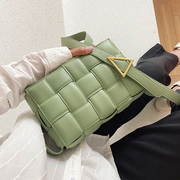 weave small pu leather crossbody bags for women 2020 solid color fashion shoulder handbags female travel cross body bag
weave small pu leather crossbody bags for women 2020 solid color fashion shoulder handbags female travel cross body bag