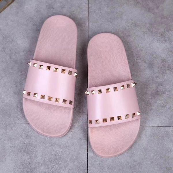 summer 2020 new outdoor beach slippers fashion rivet slippers men's brand ladies at home, Black
summer 2020 new outdoor beach slippers fashion rivet slippers men's brand ladies at home, Black