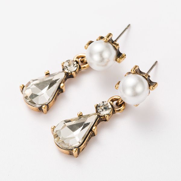 minimalist style water drop-shaped alloy diamond-inlaid pearl earrings women's small and exquisite korean internet red earrings, Golden
minimalist style water drop-shaped alloy diamond-inlaid pearl earrings women's small and exquisite korean internet red earrings, Golden