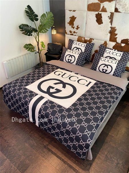 classic g letter digitl printing home bedding cover new luxcy soft cotton bedding suit modern style family bedding supplies home textiles
classic g letter digitl printing home bedding cover new luxcy soft cotton bedding suit modern style family bedding supplies home textiles