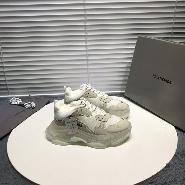 2020st designer designs new leisure and entertainment hiking shoes, outdoor jungle adventure shoes, original packaging and box delivery, Black
2020st designer designs new leisure and entertainment hiking shoes, outdoor jungle adventure shoes, original packaging and box delivery, Black