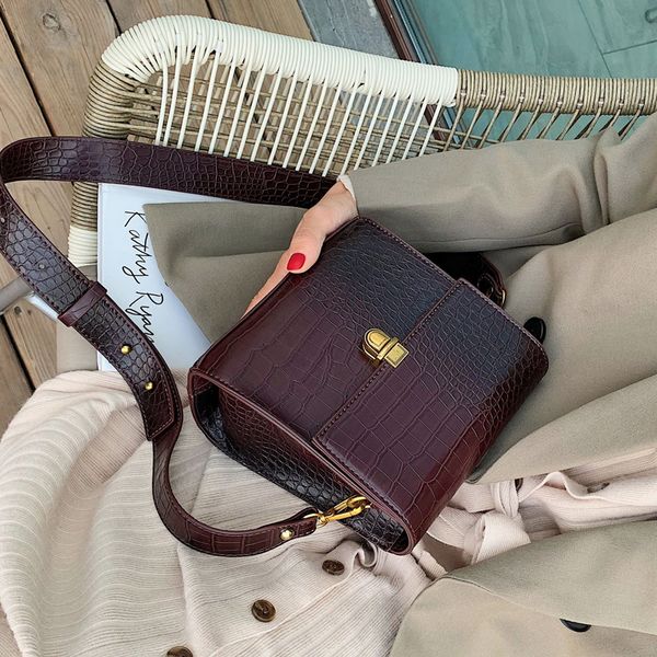 women's designer luxury handbag 2020 fashion new pu leather women handbags crocodile pattern shoulder messenger bag
women's designer luxury handbag 2020 fashion new pu leather women handbags crocodile pattern shoulder messenger bag