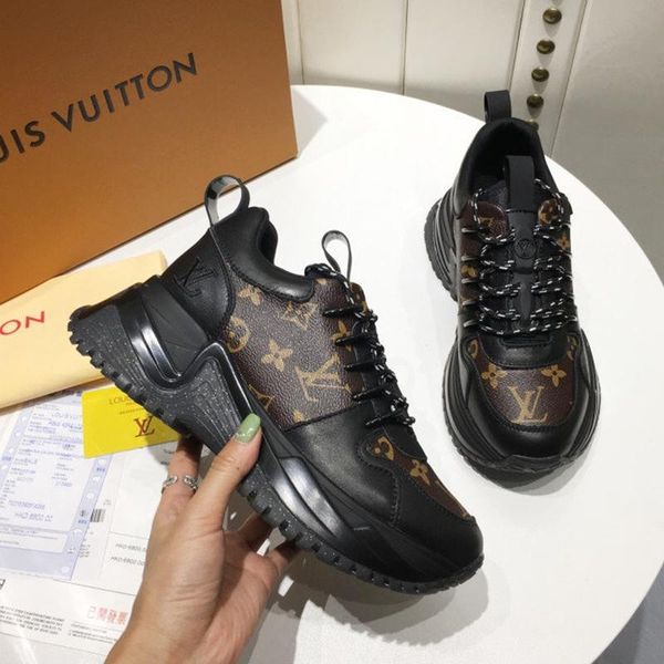 109 new designer luxury women's casual fashion shoes, women's outdoor casual shoes, high-quality materials, with original box, Black
109 new designer luxury women's casual fashion shoes, women's outdoor casual shoes, high-quality materials, with original box, Black