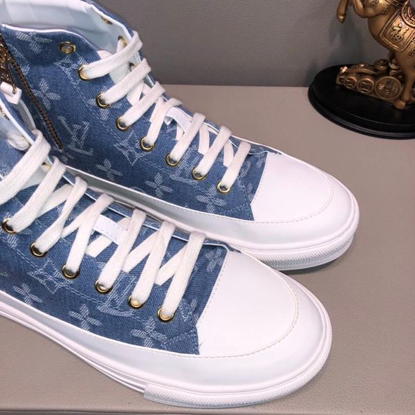 2019e custom new high-cut letters men's casual shoes, trend versatile shoes, comfortable flat shoes, original box packaging: 38-44, Black
2019e custom new high-cut letters men's casual shoes, trend versatile shoes, comfortable flat shoes, original box packaging: 38-44, Black