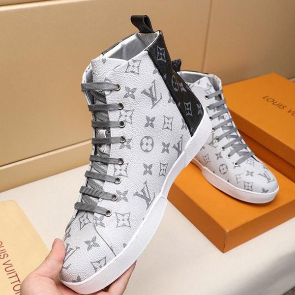 2020wq designer new luxury men's casual sports shoes, outdoor casual shoes, fast delivery and original box, Black
2020wq designer new luxury men's casual sports shoes, outdoor casual shoes, fast delivery and original box, Black