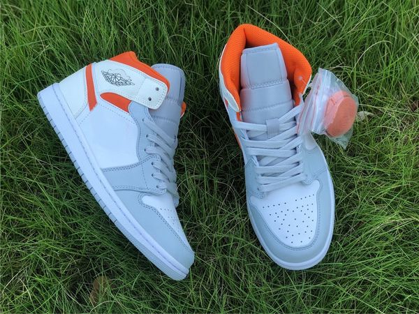 og quality 1 white starfish pure platinum sail designer basketball shoes men women 1s spruce aura trainger sports running sneakers
og quality 1 white starfish pure platinum sail designer basketball shoes men women 1s spruce aura trainger sports running sneakers