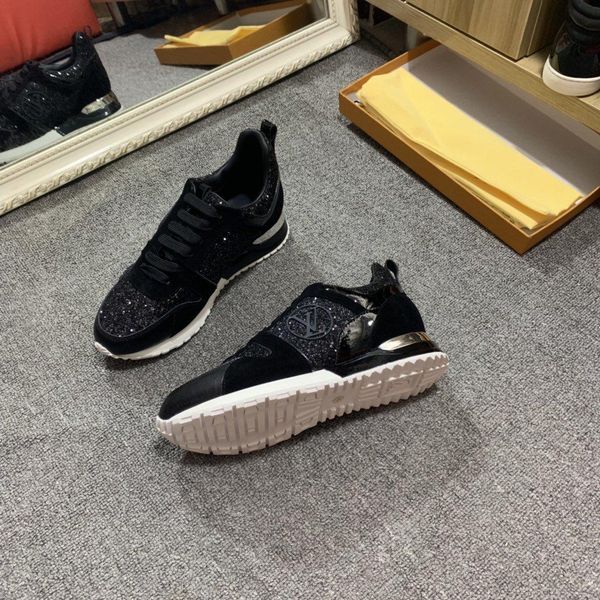 2020b new trend printed leather casual shoes men and women outdoor sports shoes fashion wild party couple shoes, size 35-451, Black
2020b new trend printed leather casual shoes men and women outdoor sports shoes fashion wild party couple shoes, size 35-451, Black