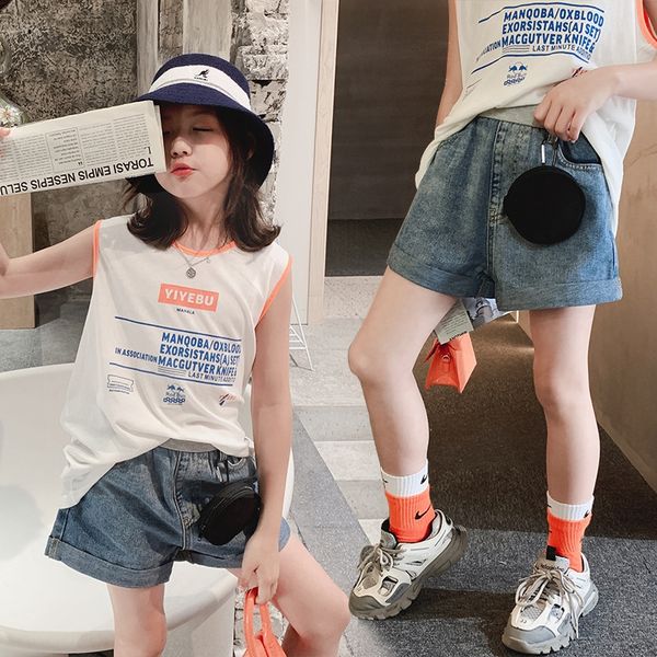 2020 new girls' medium and large and shorts children's ins wind net red ribbed waist round running bag denim shorts, Blue
2020 new girls' medium and large and shorts children's ins wind net red ribbed waist round running bag denim shorts, Blue