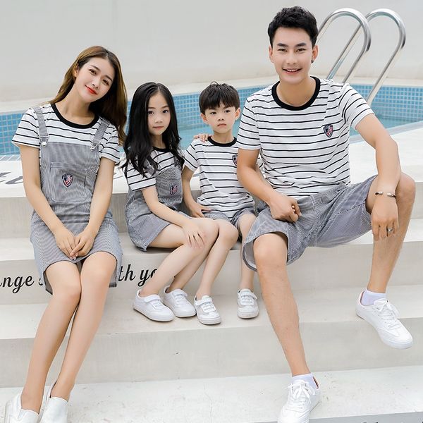 2019 xin tong set family matching men women children's summer clothes in the big family of four striped two-piece set children's
2019 xin tong set family matching men women children's summer clothes in the big family of four striped two-piece set children's