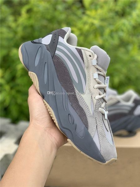 700 v2 tephra fu7914 utility black wave runner 3m reflective kanye west men women running shoes authentic sports sneakers, White;red
700 v2 tephra fu7914 utility black wave runner 3m reflective kanye west men women running shoes authentic sports sneakers, White;red