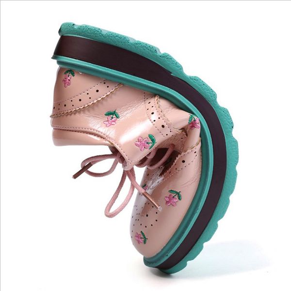 spring autumn brand high-quality girls leather shoes 2019 new casual children' shoes computer embroidery flowers princess shoes, Black;grey
spring autumn brand high-quality girls leather shoes 2019 new casual children' shoes computer embroidery flowers princess shoes, Black;grey