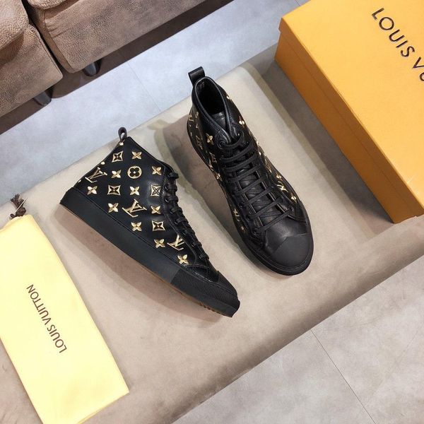 new5 fashion men's boots high to help wild sports shoes casual outdoor leather pattern comfortable travel shoes original box packaging, Black
new5 fashion men's boots high to help wild sports shoes casual outdoor leather pattern comfortable travel shoes original box packaging, Black