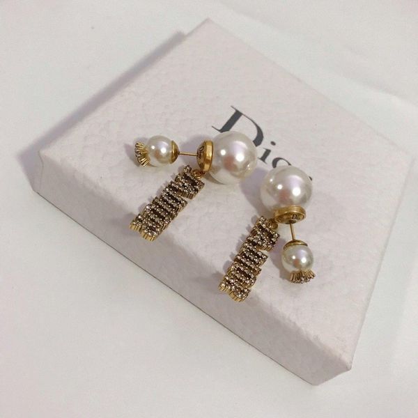 2020 fashion jewelry ladies earrings with party dresses jewelry charm gorgeous stud earrings eht0, Golden;silver
2020 fashion jewelry ladies earrings with party dresses jewelry charm gorgeous stud earrings eht0, Golden;silver