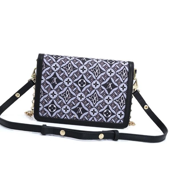 fast delivery womens bag sac bandoulière luxury designer leather crossbody bags drop ship shoulder bag party retro ladies messenger bags
fast delivery womens bag sac bandoulière luxury designer leather crossbody bags drop ship shoulder bag party retro ladies messenger bags