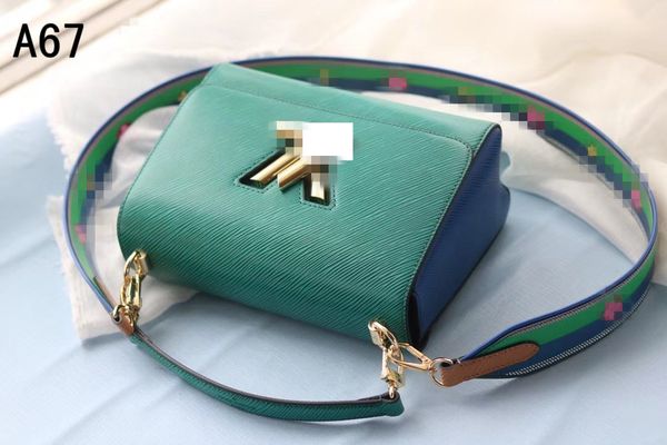 толстых цепи малой кожа pu triangle лепестковых сумки для женщин 2020 элегант тревел роскошного crossbody плечо сумки и кошельков
толстых цепи малой кожа pu triangle лепестковых сумки для женщин 2020 элегант тревел роскошного crossbody плечо сумки и кошельков