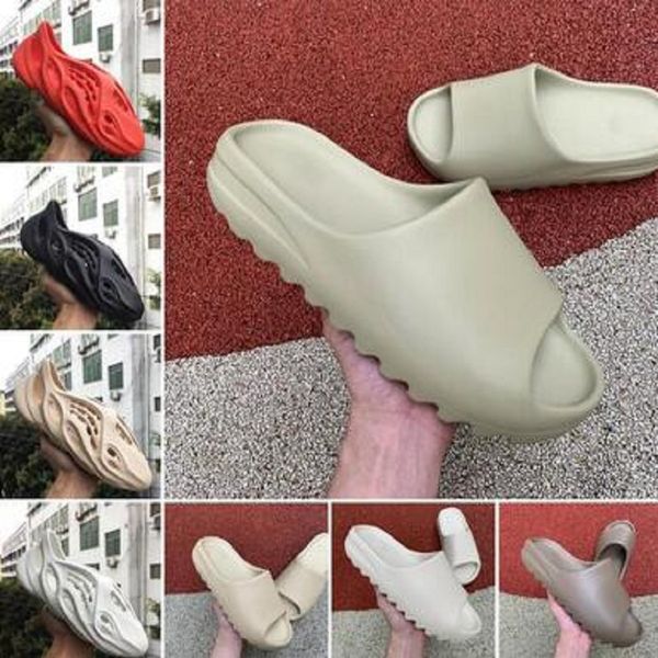 kanye foam runner sandals shoes triple black white slide slipper trainers total orange bone resin desert sand shoes sneakers 36-45
kanye foam runner sandals shoes triple black white slide slipper trainers total orange bone resin desert sand shoes sneakers 36-45