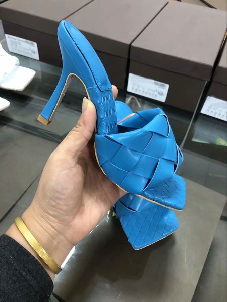 platform new fashion heels, party stilettos, bridal shoes, box and dust bag, size 35-42, 4 colours, Black
platform new fashion heels, party stilettos, bridal shoes, box and dust bag, size 35-42, 4 colours, Black