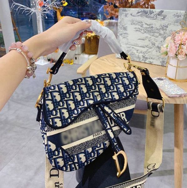 new leather women's handbag shoulder bags crossbody bags messenger bag quality guarantee -l1901, Black
new leather women's handbag shoulder bags crossbody bags messenger bag quality guarantee -l1901, Black